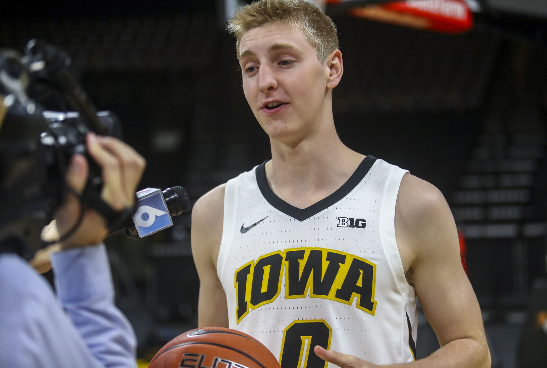 100818-Iowa-BB-Media-Day-021